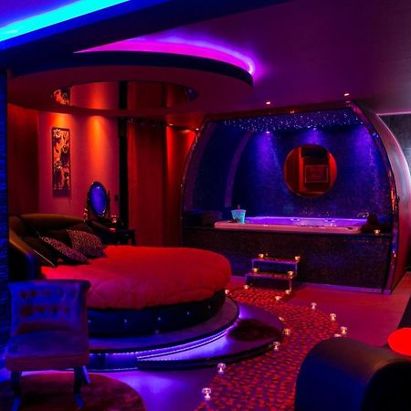 L'Insolite Spa Privatif "Suite Luxueuse-Jacuzzi" Toulouse Exterior foto