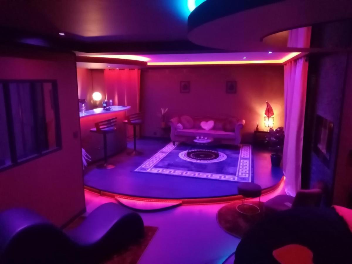 L'Insolite Spa Privatif "Suite Luxueuse-Jacuzzi" Toulouse Exterior foto