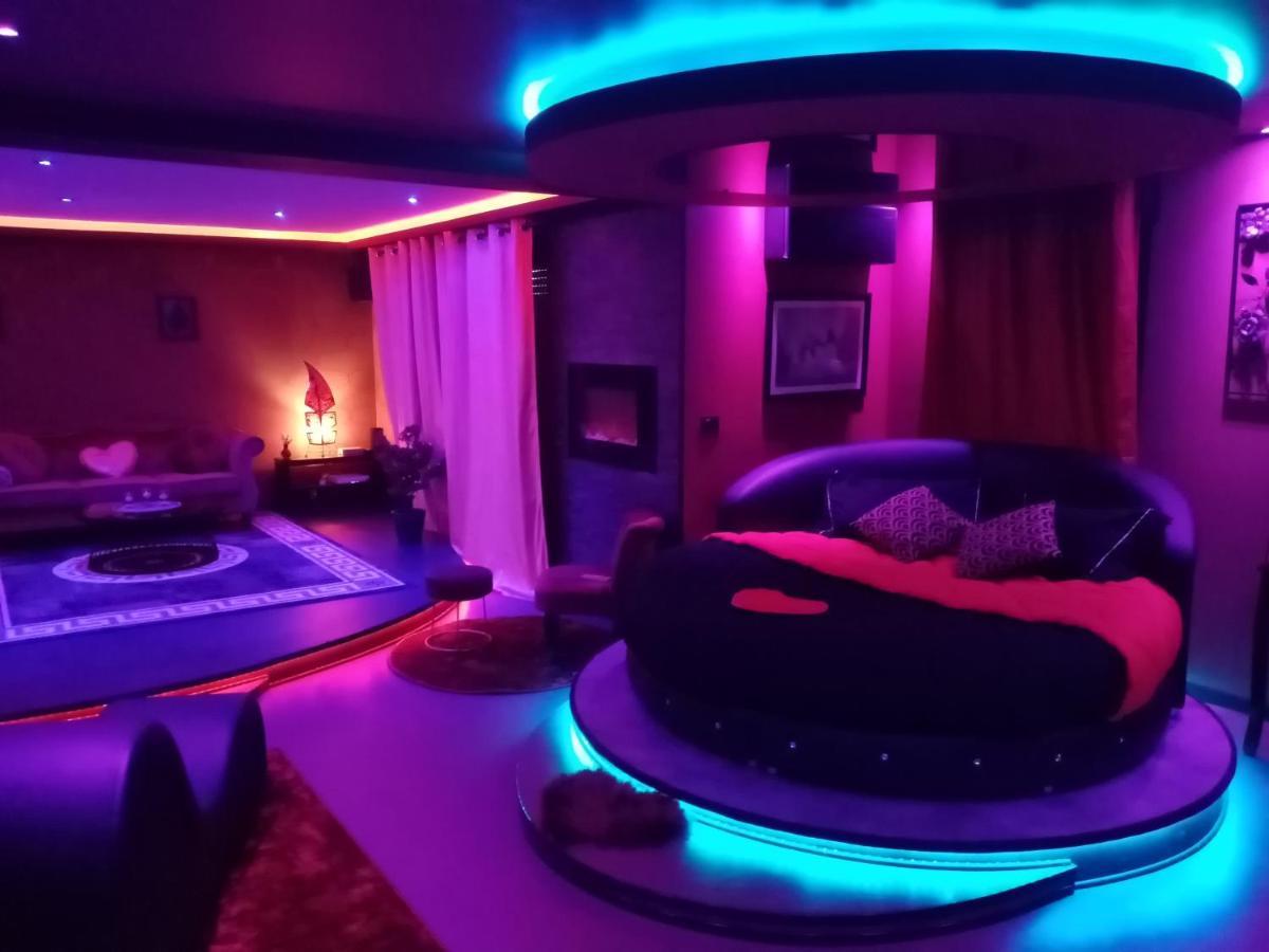 L'Insolite Spa Privatif "Suite Luxueuse-Jacuzzi" Toulouse Exterior foto